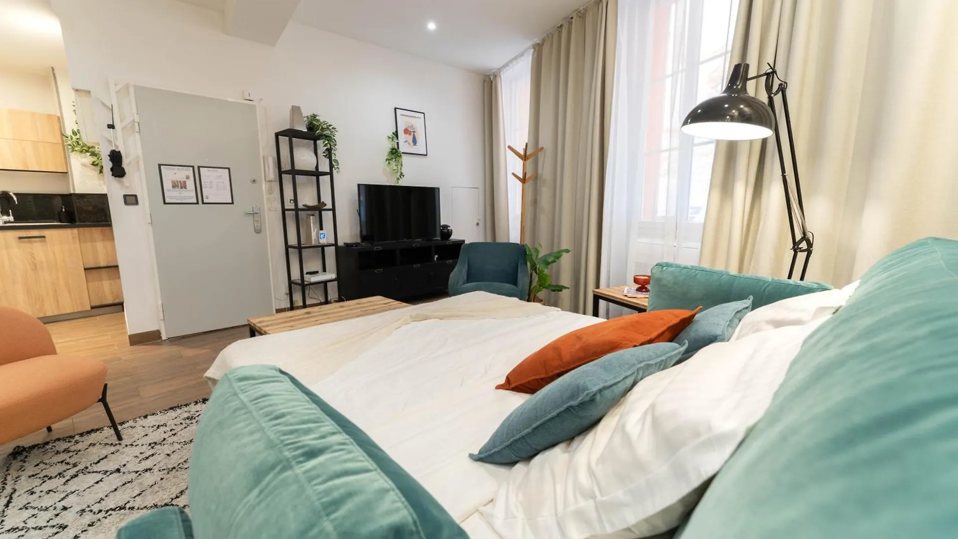 Bel Appartement En Plein Coeur De La Vieille Ville Nice Apartment