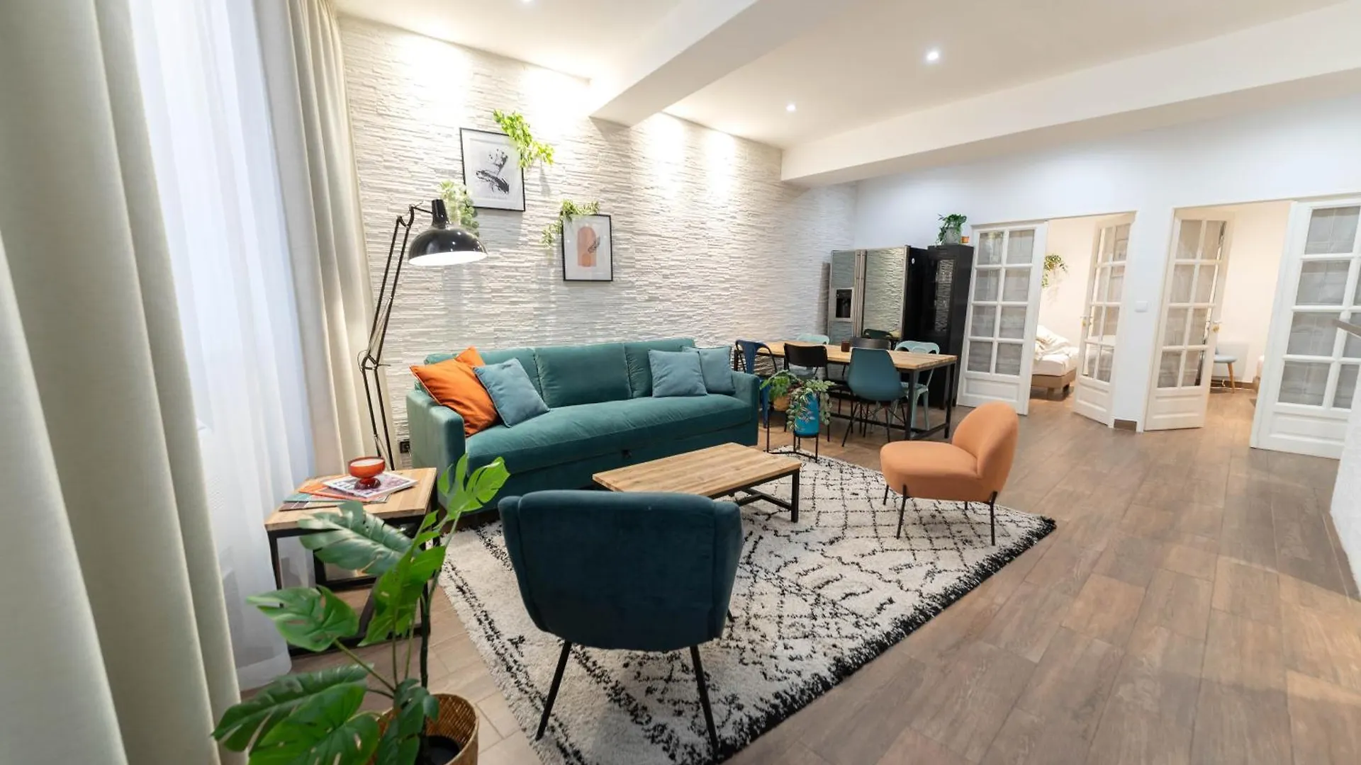 Bel Appartement En Plein Coeur De La Vieille Ville Nice