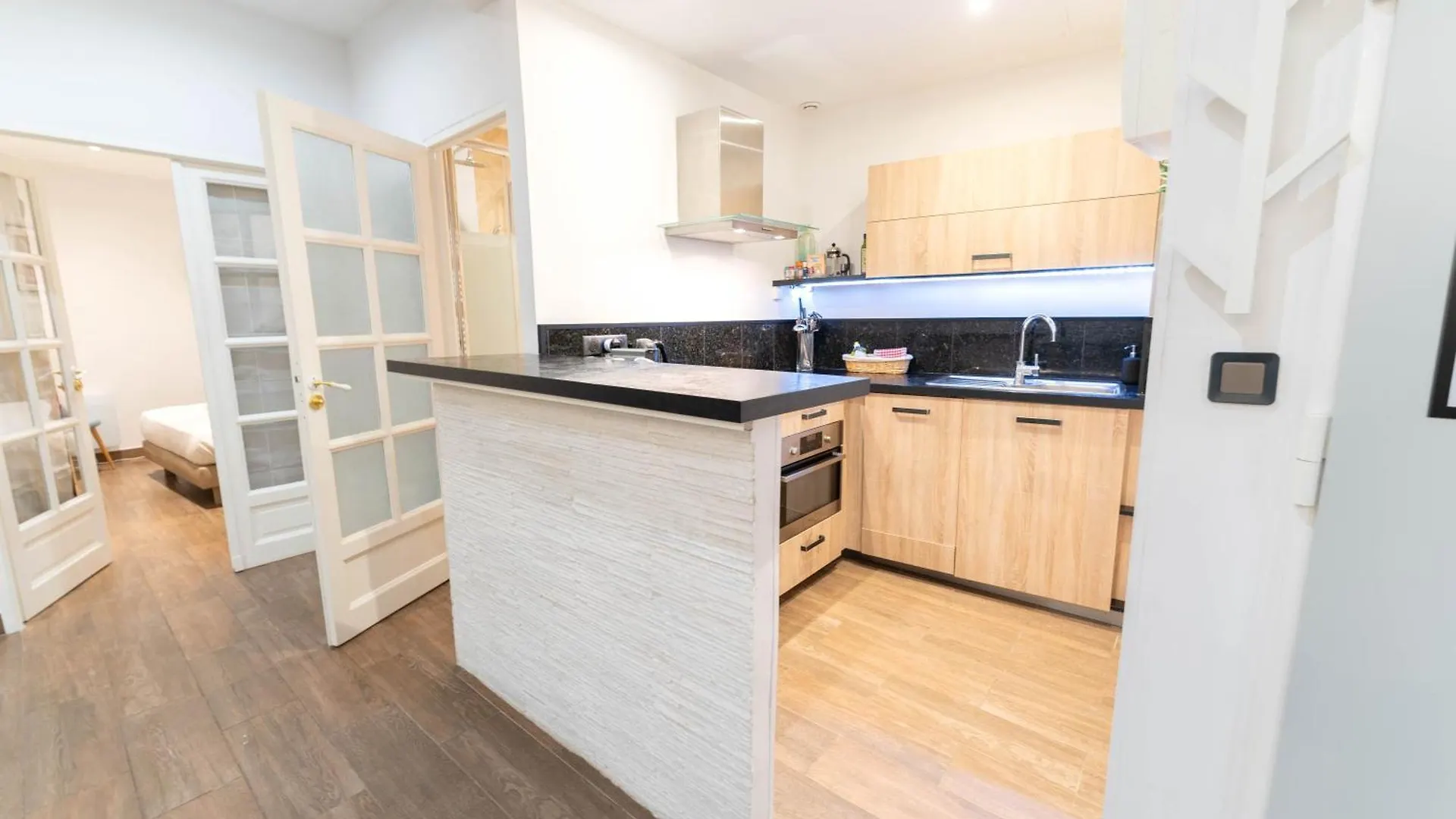 Bel Appartement En Plein Coeur De La Vieille Ville Nice France